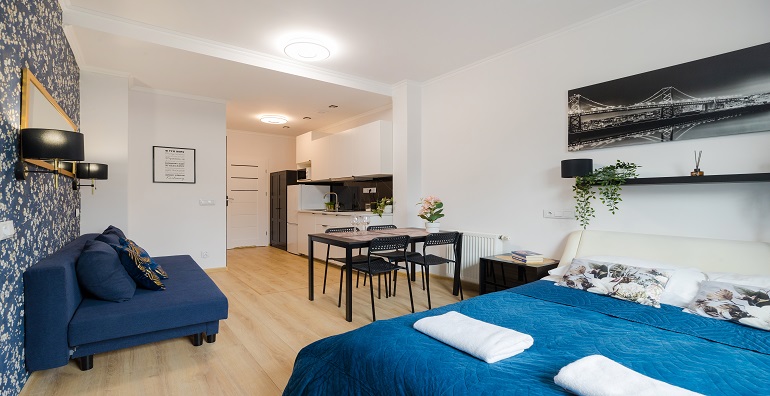 Elegante apartamento para estancias cortas en Varsovia Grochowska, cerca del centro de la ciudad.